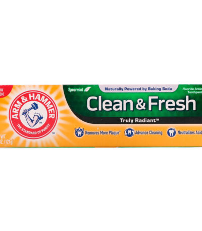 Truly Radiant، معجون الأسنان  4.3 أونصة (121 جم) Arm & Hammer من متجر روزا في فلسطين