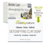 ⁦Mild By Nature, لوح صابون الطمي للتخلص من السموم، معزز بالكينا، والنعناع الفلفلي، والطمي العتيق، 5 أونصة (141 جم)⁩ - الصورة ⁦4⁩