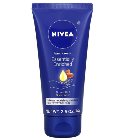 Nivea‏